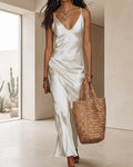 Elegante vestido midi de raso